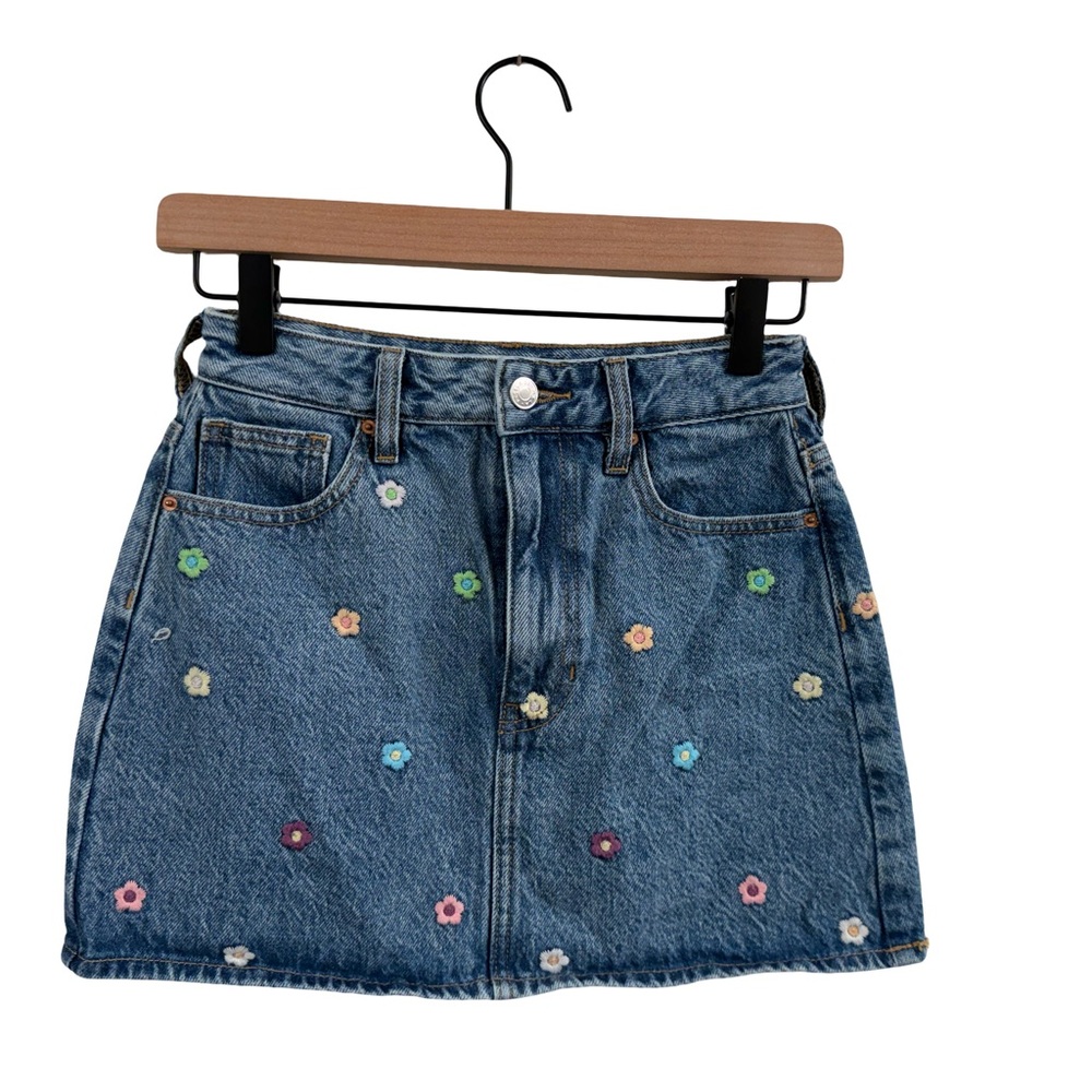 PacSun Floral Embroidered Denim Mini Skirt - Picture 2 of 8